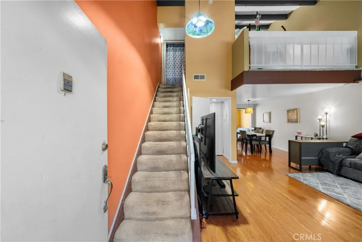 16745 Vanowen, Los Angeles, California 91406