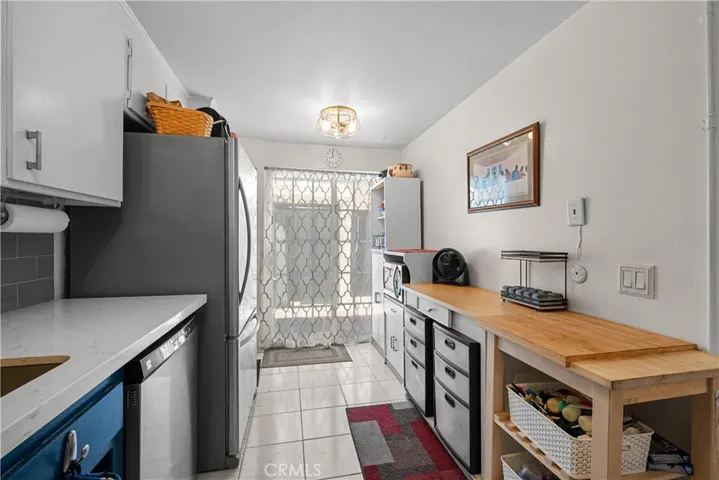 16745 Vanowen, Los Angeles, California 91406