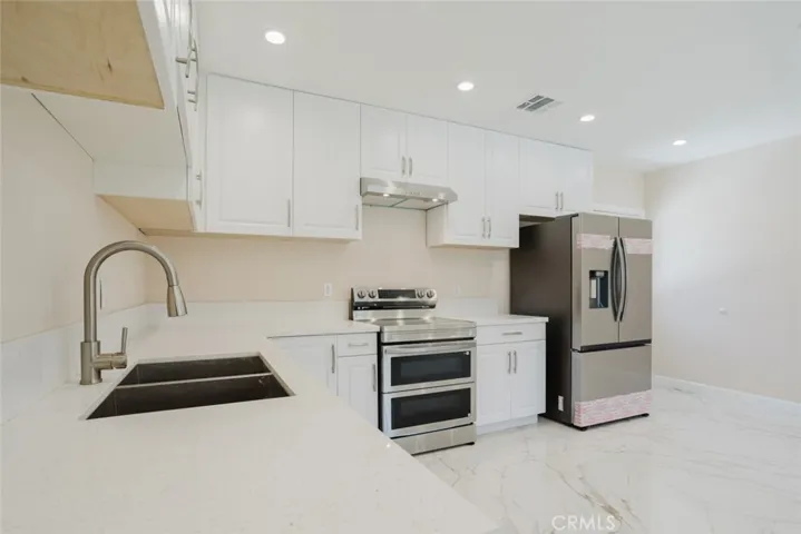 6550 Beeman Avenue, North Hollywood, California 91606