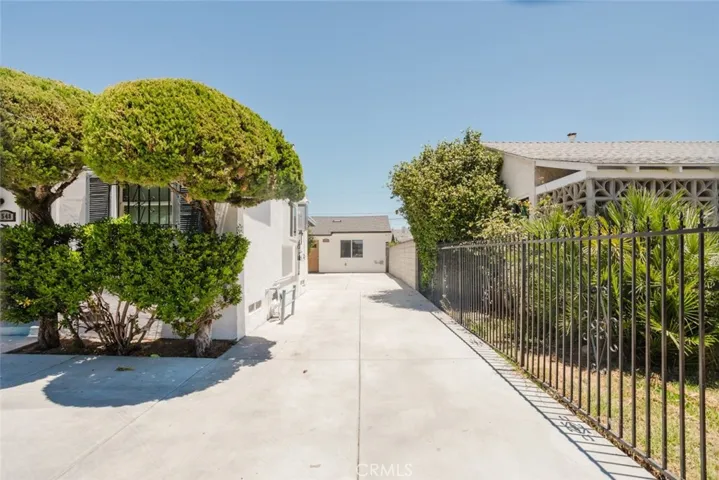 6550 Beeman Avenue, North Hollywood, California 91606