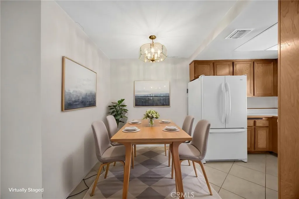 Virtually staged dining area