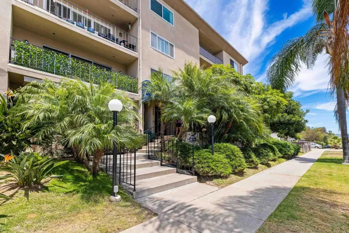1830 Thomas Avenue 2f, San Diego, California 92109