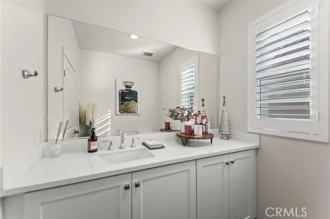 22719 Harmony, Saugus, California 91350