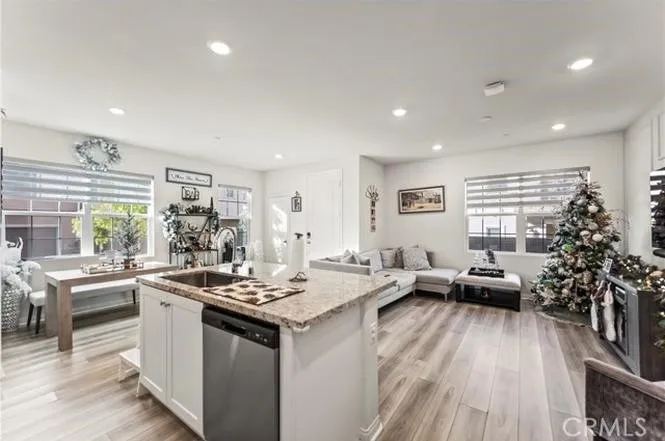 22719 Harmony, Saugus, California 91350