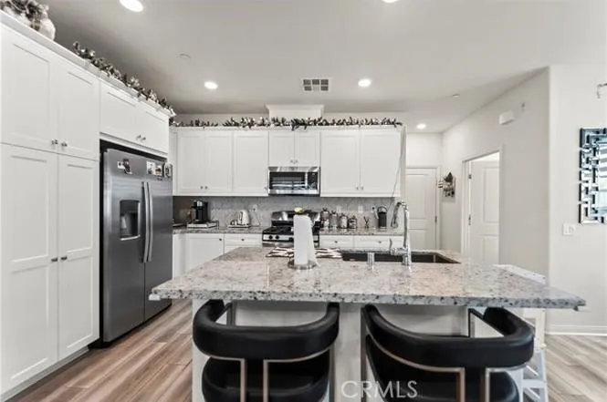 22719 Harmony, Saugus, California 91350