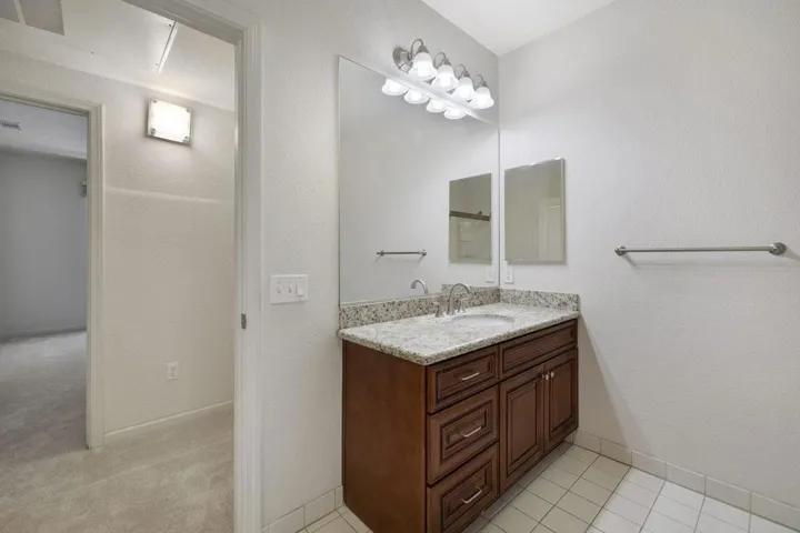 1445 Fruitdale Avenue 321, San Jose, California 95128