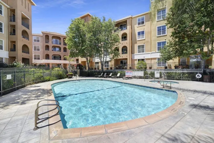 1445 Fruitdale Avenue 321, San Jose, California 95128