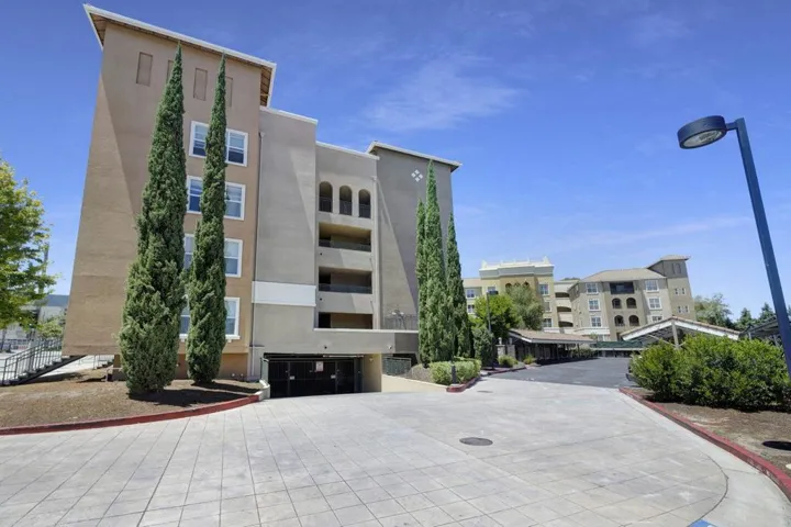 1445 Fruitdale Avenue 321, San Jose, California 95128
