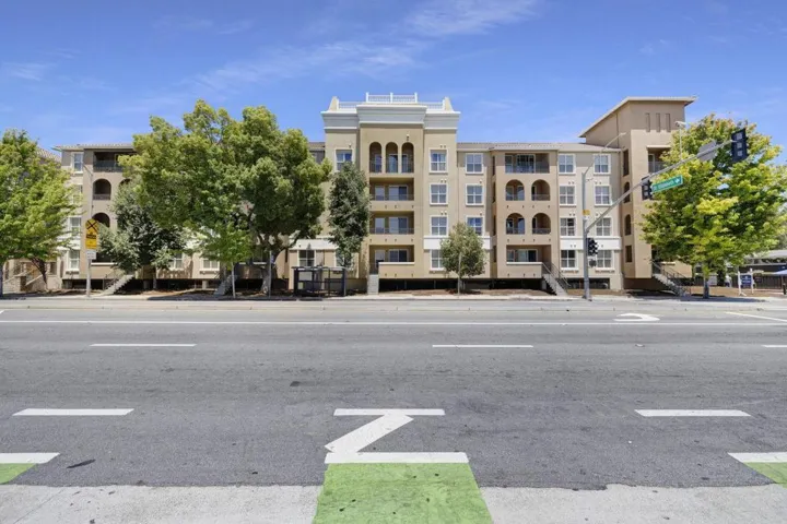1445 Fruitdale Avenue 321, San Jose, California 95128