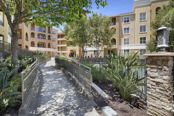 1445 Fruitdale Avenue 321, San Jose, California 95128