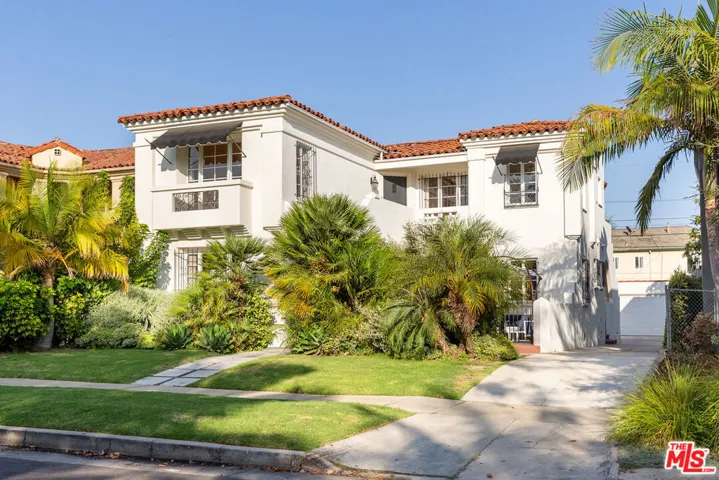 1136 S Hayworth Avenue, Los Angeles, California 90035