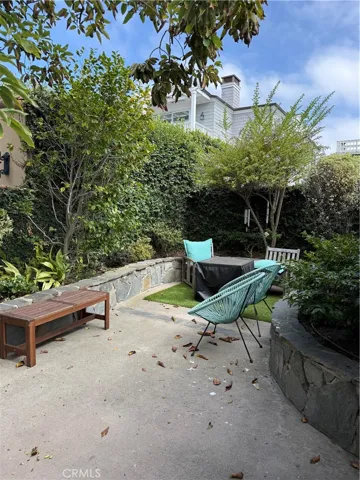 857 6th, Manhattan Beach, California 90266