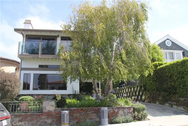 857 6th, Manhattan Beach, California 90266