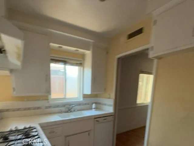 7106 Jellico Avenue, Van Nuys, California 91406