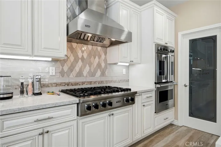 Viking 6 burner Cooktop