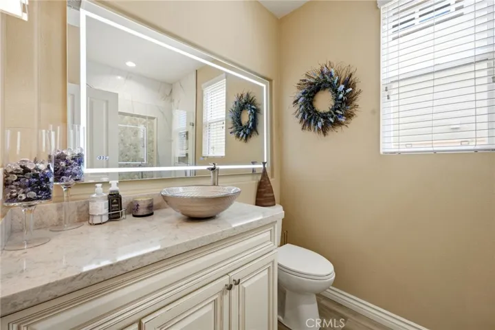 Downstairs Fully Upgraded Bath