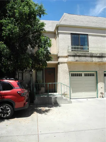10221 De Soto Avenue 107, Chatsworth, California 91311