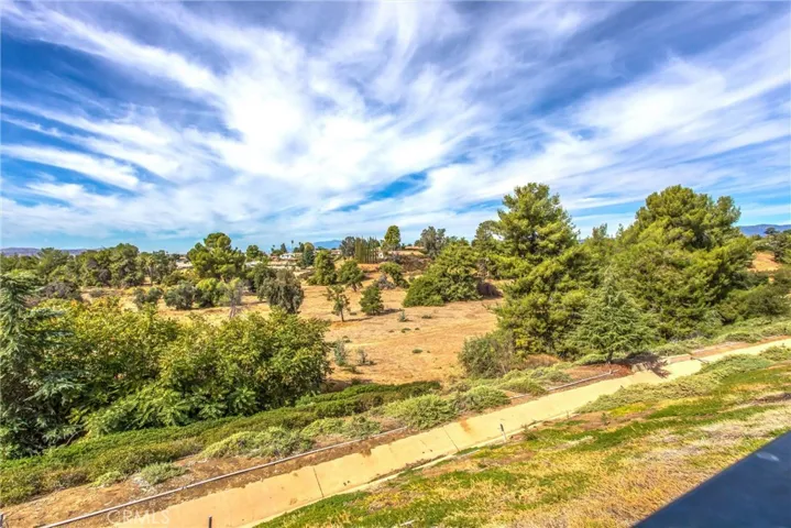 1274 Pinehurst Dr., Yucaipa, California 92320