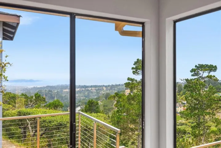 25000 Pine Hills Drive, Carmel, California 93923