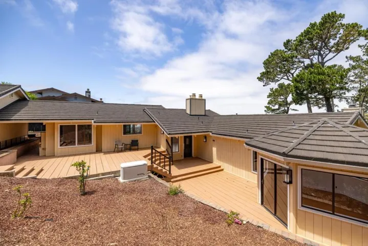 25000 Pine Hills Drive, Carmel, California 93923