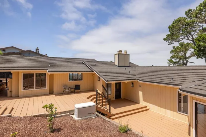 25000 Pine Hills Drive, Carmel, California 93923