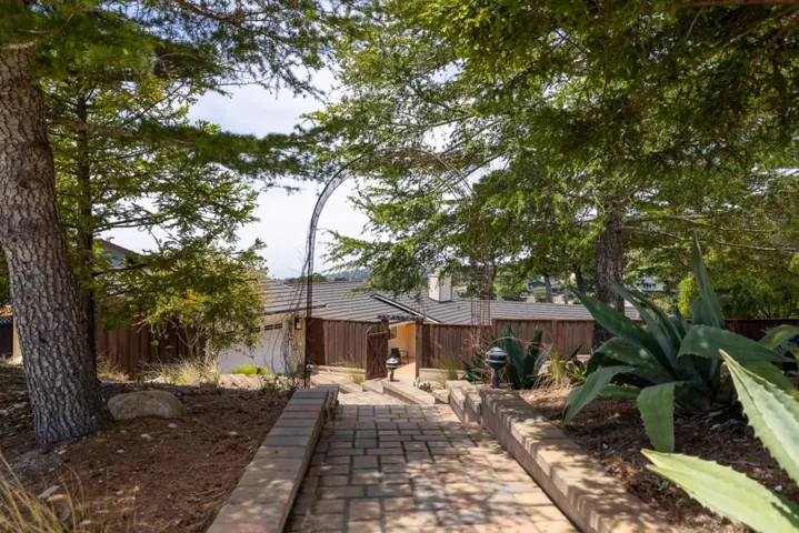 25000 Pine Hills Drive, Carmel, California 93923
