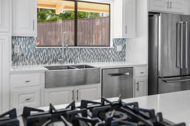 25000 Pine Hills Drive, Carmel, California 93923