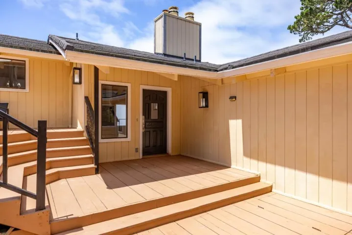 25000 Pine Hills Drive, Carmel, California 93923