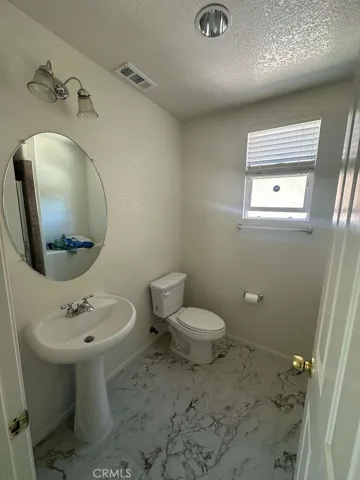 13775 Hanford Court, Victorville, California 92394