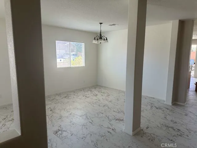 13775 Hanford Court, Victorville, California 92394