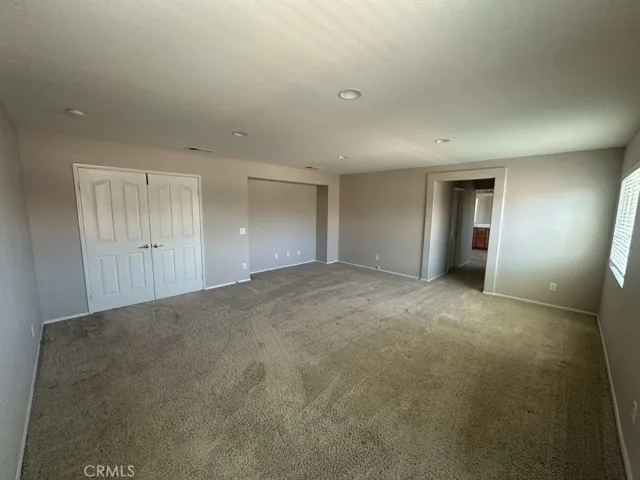 13775 Hanford Court, Victorville, California 92394