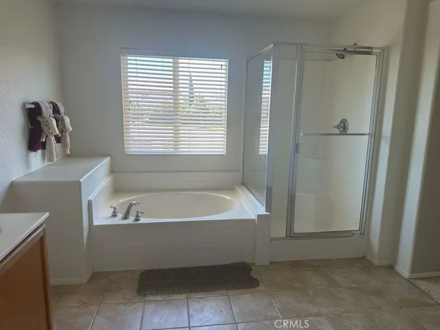 13775 Hanford Court, Victorville, California 92394
