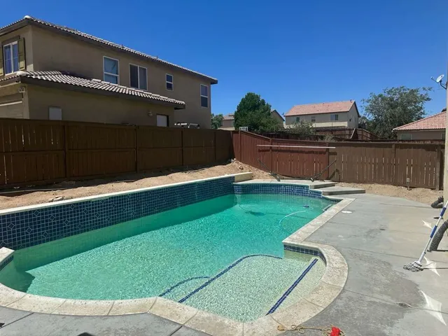 13775 Hanford Court, Victorville, California 92394