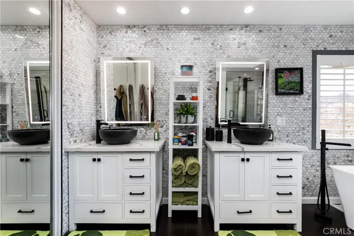 14266 Sequoia, Canyon Country, California 91387