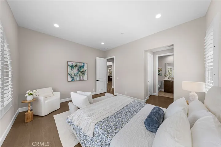 139 Sunset, Irvine, California 92602