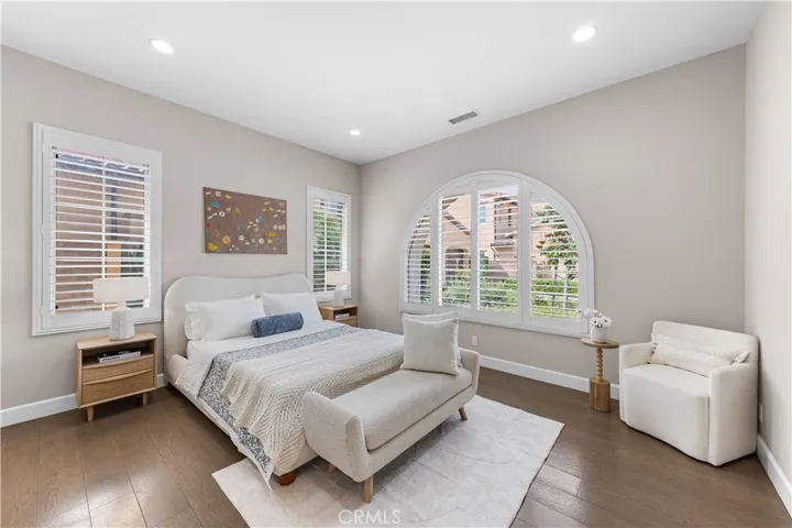 139 Sunset, Irvine, California 92602