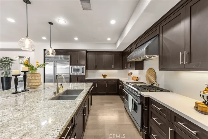 139 Sunset, Irvine, California 92602