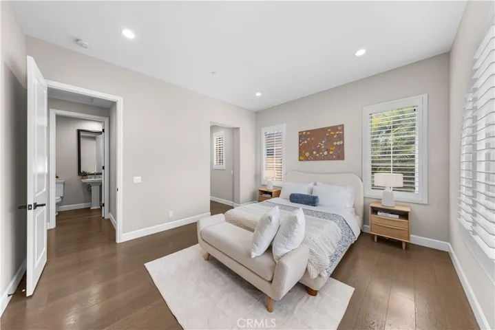 139 Sunset, Irvine, California 92602