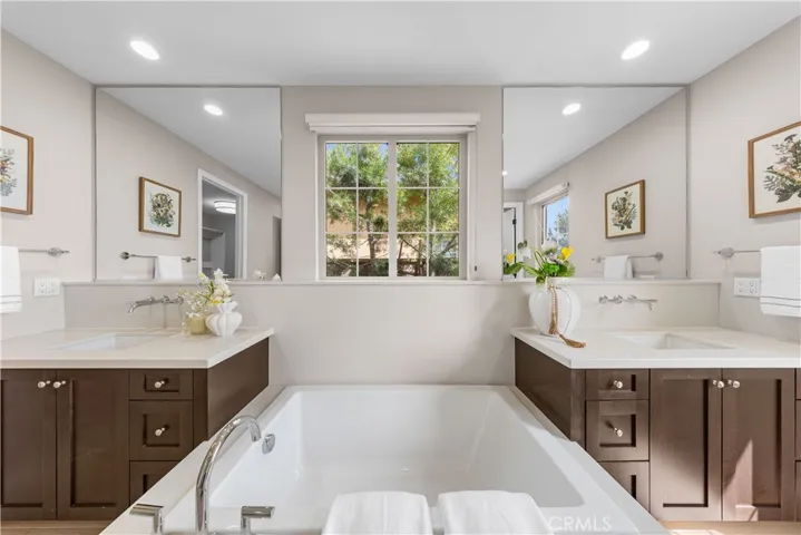 139 Sunset, Irvine, California 92602