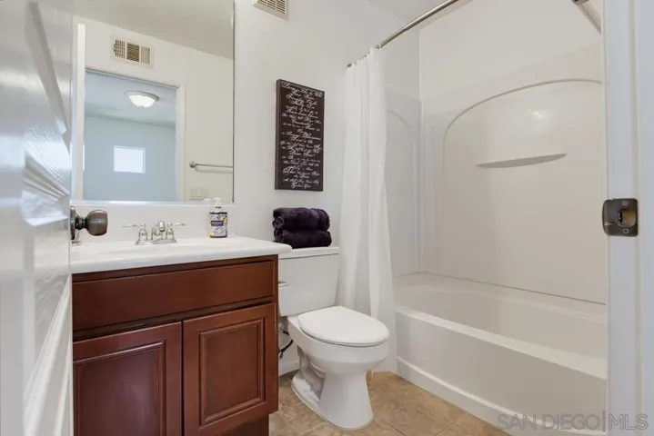 550 Almond, San Marcos, California 92078
