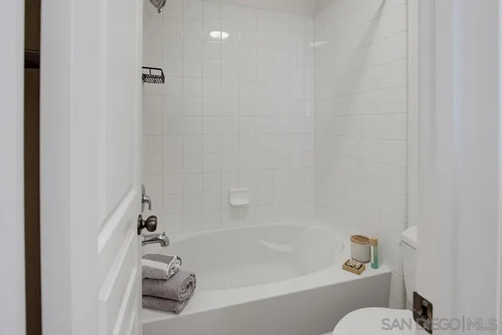 550 Almond, San Marcos, California 92078