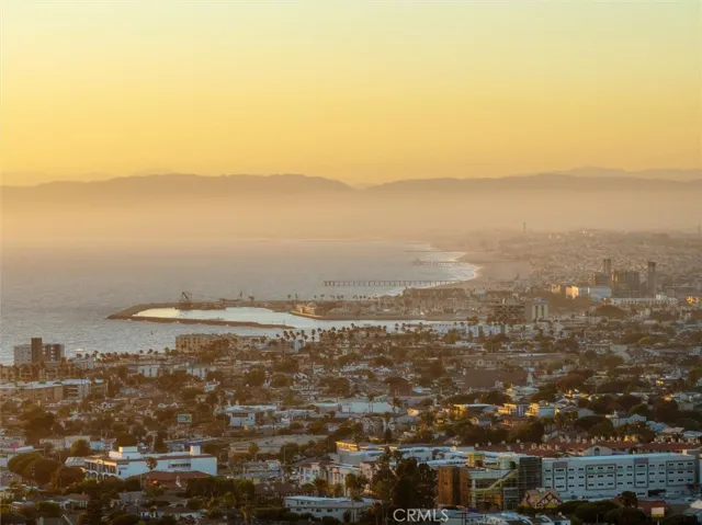 Queens Necklace and King Harbor View