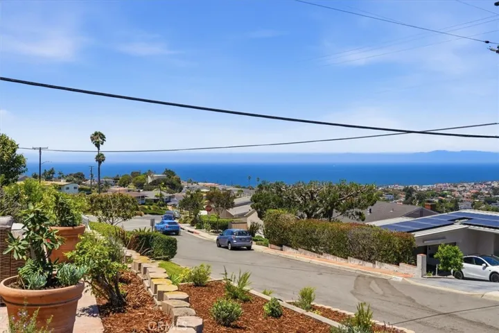 910 Calle Miramar, Redondo Beach, California 90277