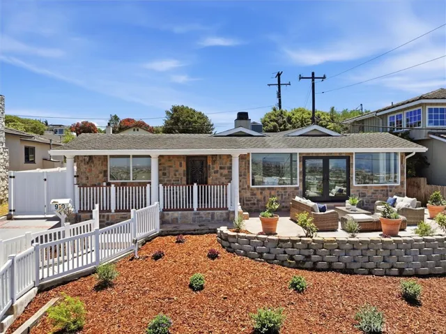 910 Calle Miramar, Redondo Beach, California 90277