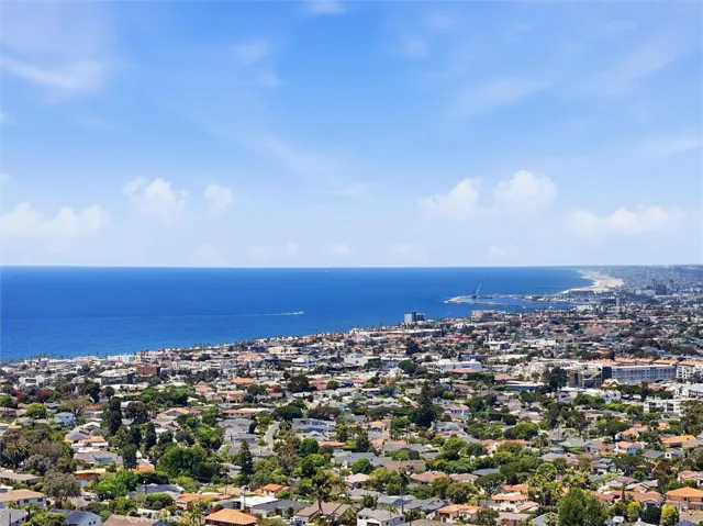 910 Calle Miramar, Redondo Beach, California 90277