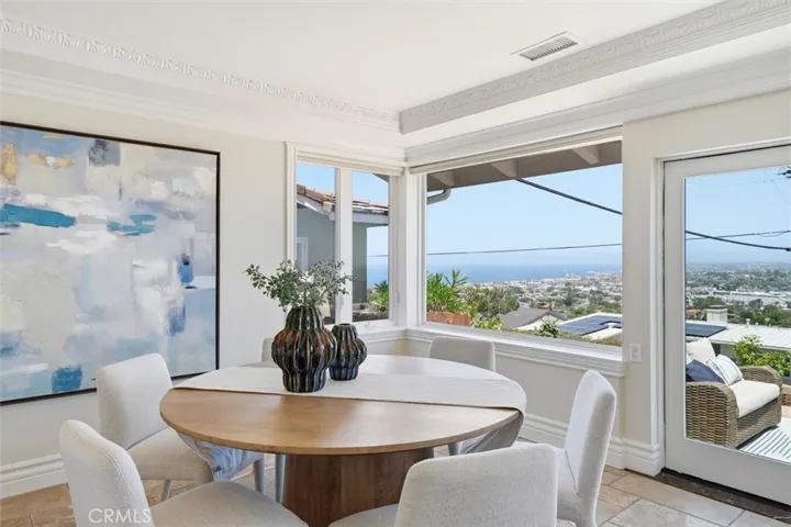 910 Calle Miramar, Redondo Beach, California 90277