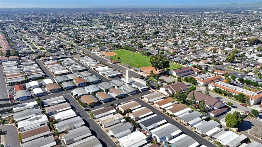 6741 Lincoln 32, Buena Park, California 90620