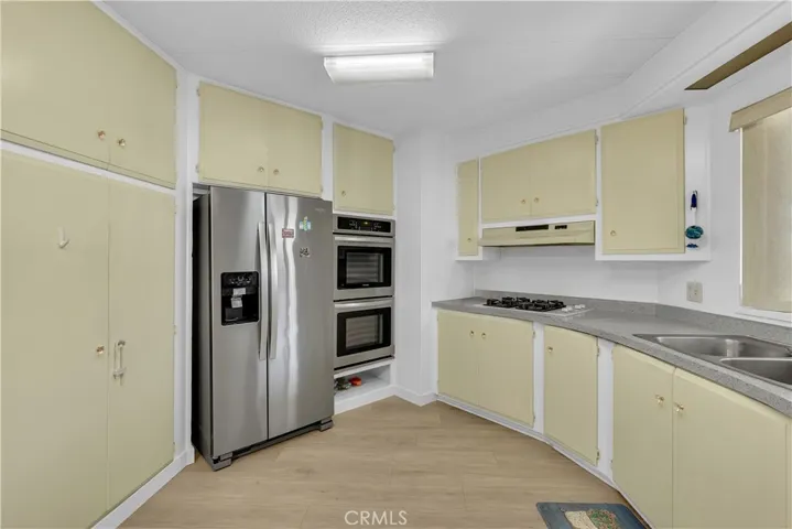 6741 Lincoln 32, Buena Park, California 90620