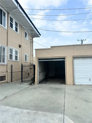 4656 Oakwood Ave, Los Angeles, California 90004
