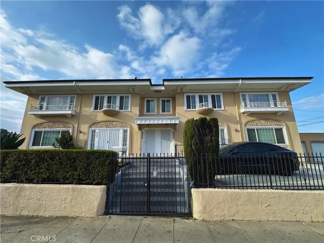 4656 Oakwood Ave, Los Angeles, California 90004